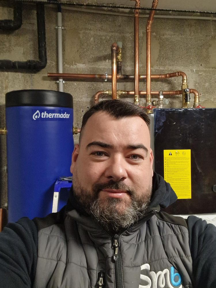 Damien, artisan fondateur de SMB Confort